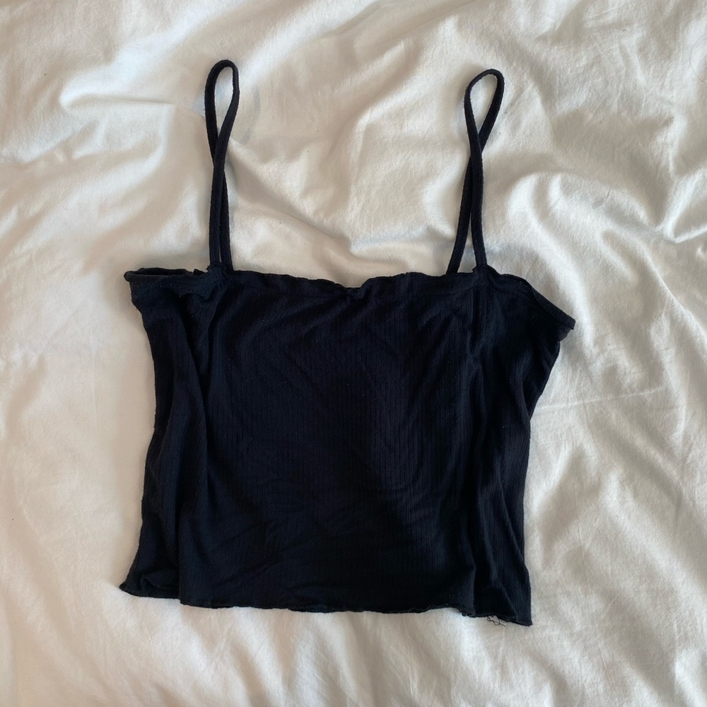 cropped black tank top